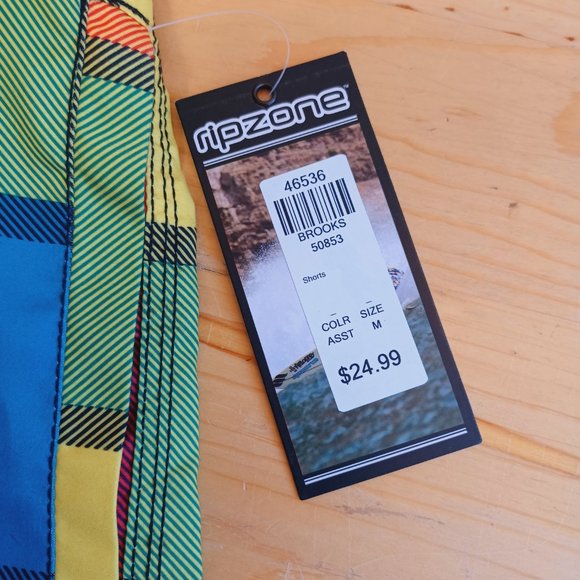 NEW! Ripzone Boy's Swim Trunks Size 4 ( 3740) - Picture 3 of 11